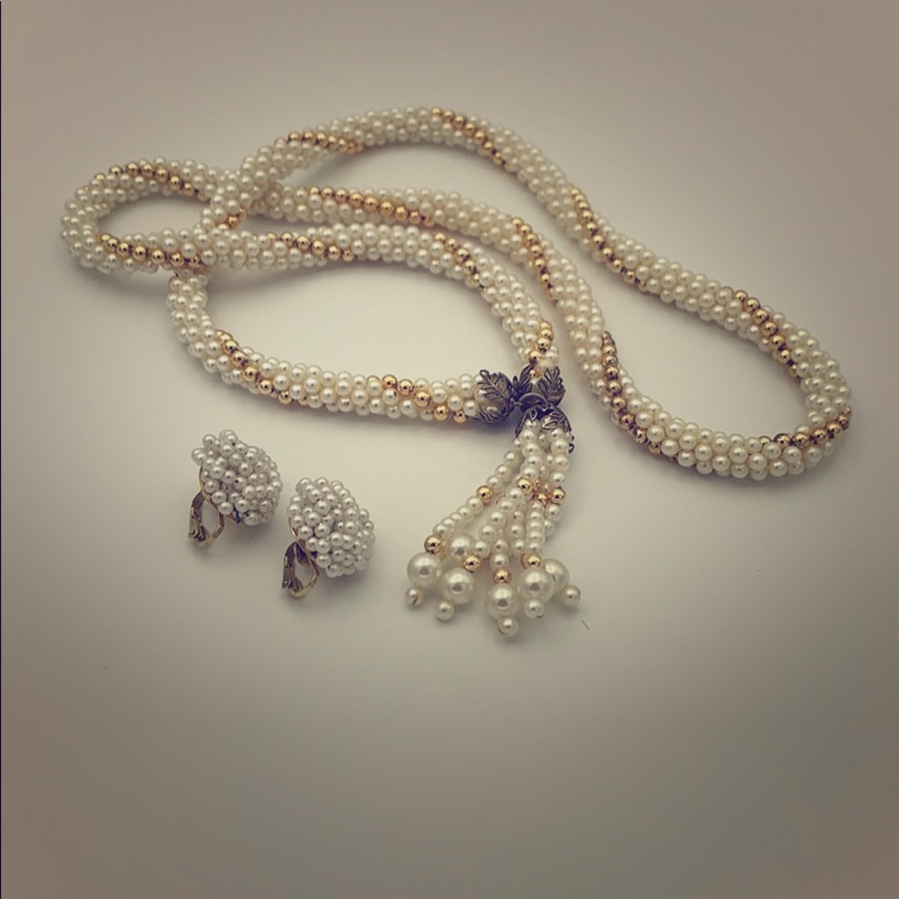 Vintage faux pearl rope necklace tassel & earrings
